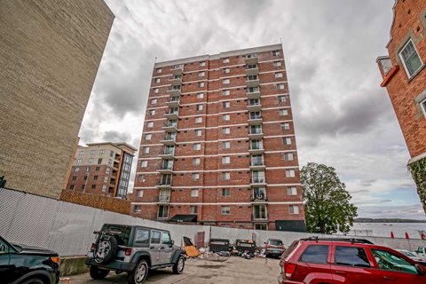 Surf and Surfside apartments and townhomes in Downtown Madison, WI. Fully Furnished, studio, one bedroom, 2 bedroom. Lake views. Managed by Wisconsin Management Company